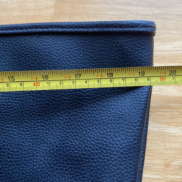 GERMAINE MONTEIL PARIS Large Black Handbag - Picture 4 of 10